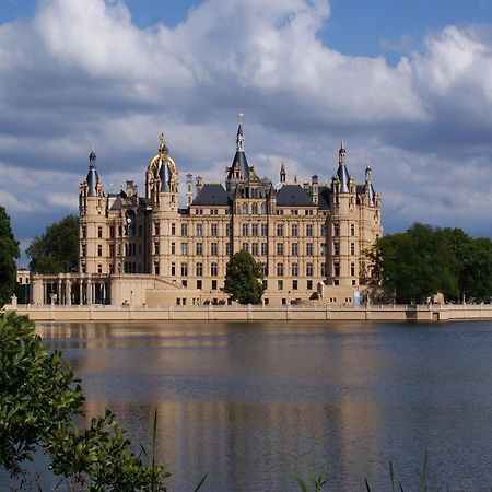 Villa Seeblick Am Schweriner See - Abc223 By Abcwismar Bad Kleinen Exteriör bild