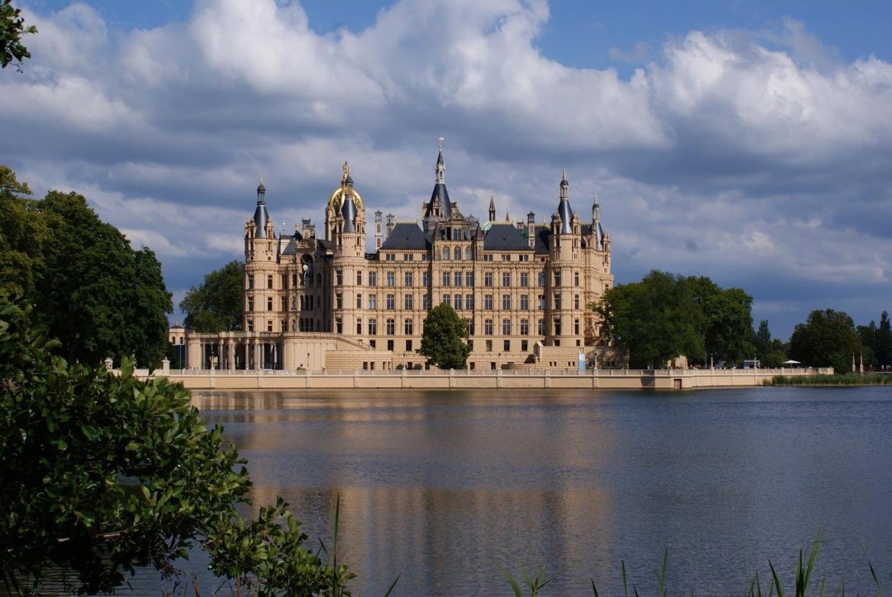 Villa Seeblick Am Schweriner See - Abc223 By Abcwismar Bad Kleinen Exteriör bild